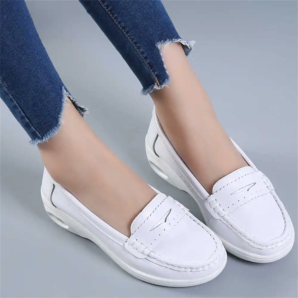 Thick Sole Slipon White Traine - Luxury Lifestyle Uk recensione e prezzo
