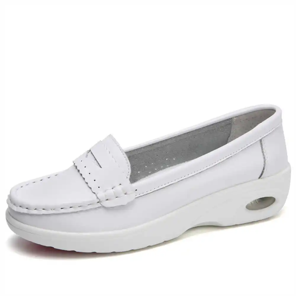 Thick Sole Slipon White Traine - Luxury Lifestyle Uk recensione e prezzo