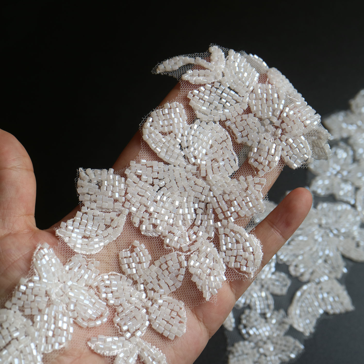 1pair luxury beaded embroidery - Luxury Lifestyle Photography recensione e prezzo