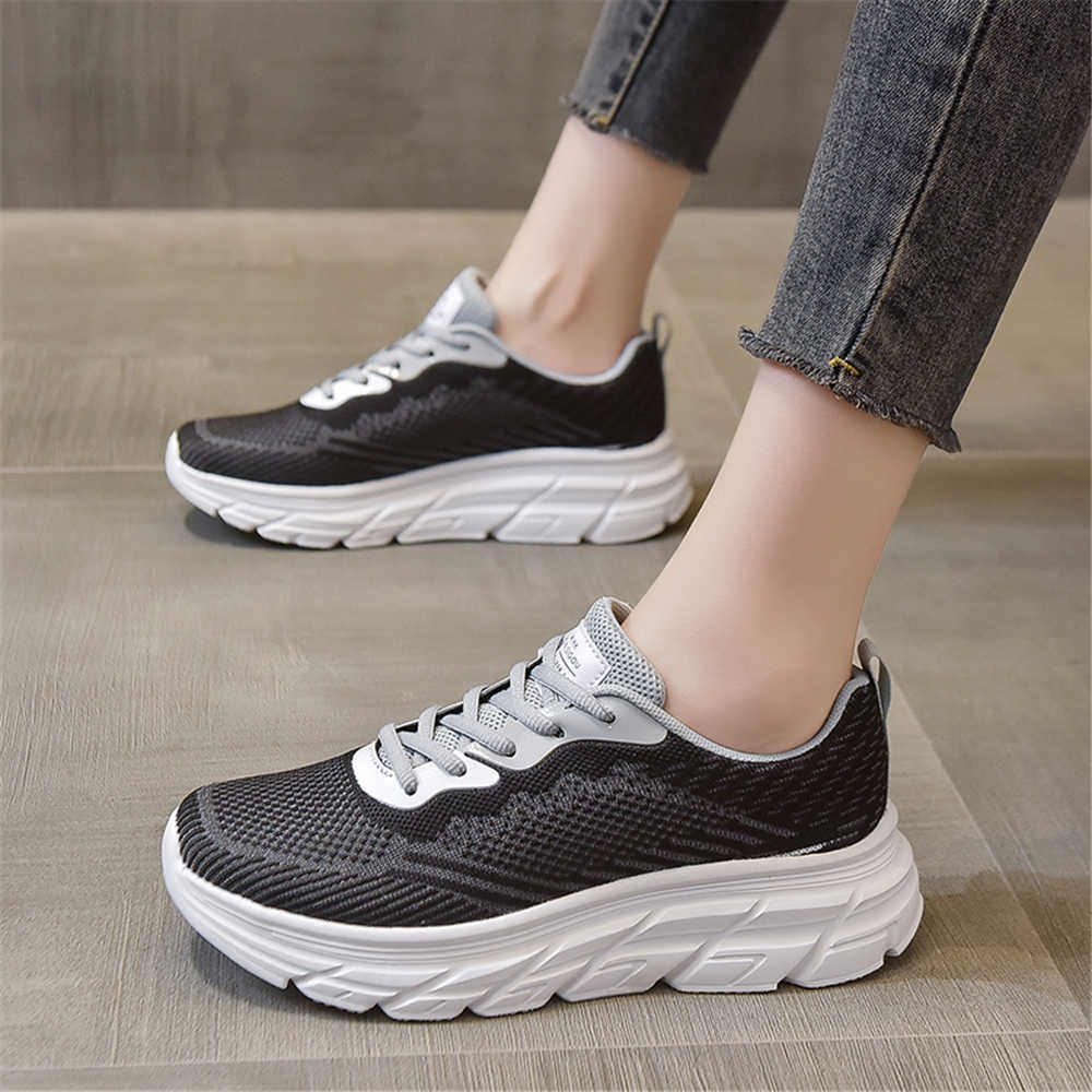 Flat Sole Without Heels Women  - Luxury Lifestyle Shoes recensione e prezzo