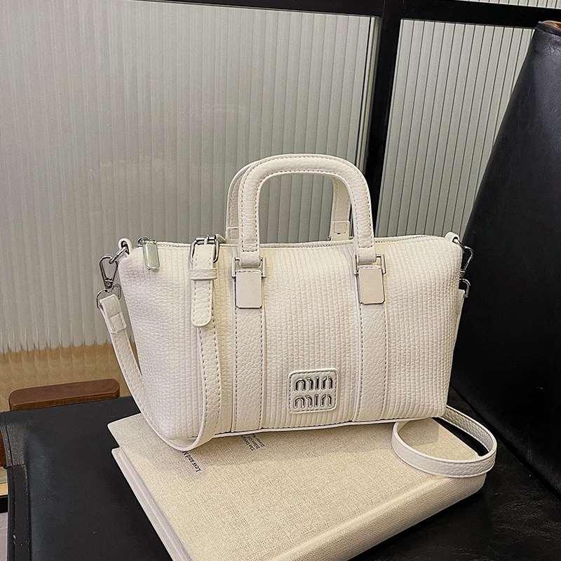 Women Luxury Elegant Leather F - Luxury Lifestyle City recensione e prezzo