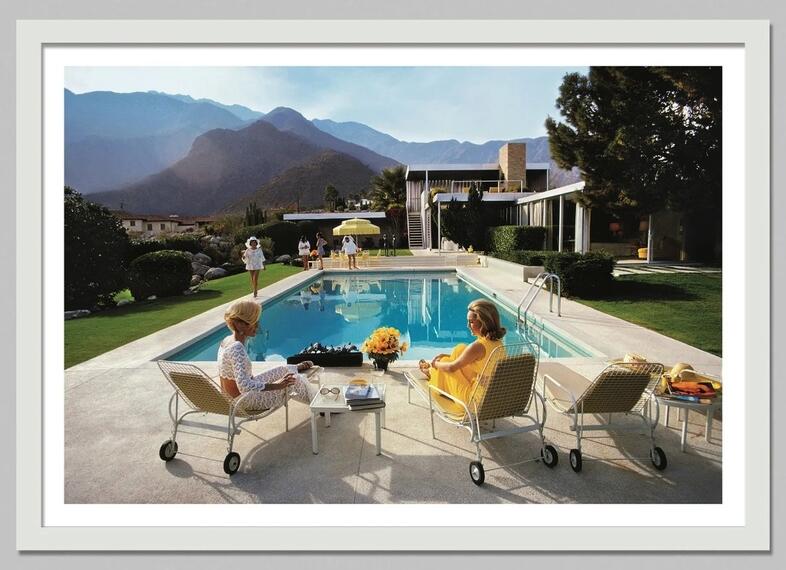Retro Poolside Host Luxury Lif - Luxury Lifestyle Homes recensione e prezzo
