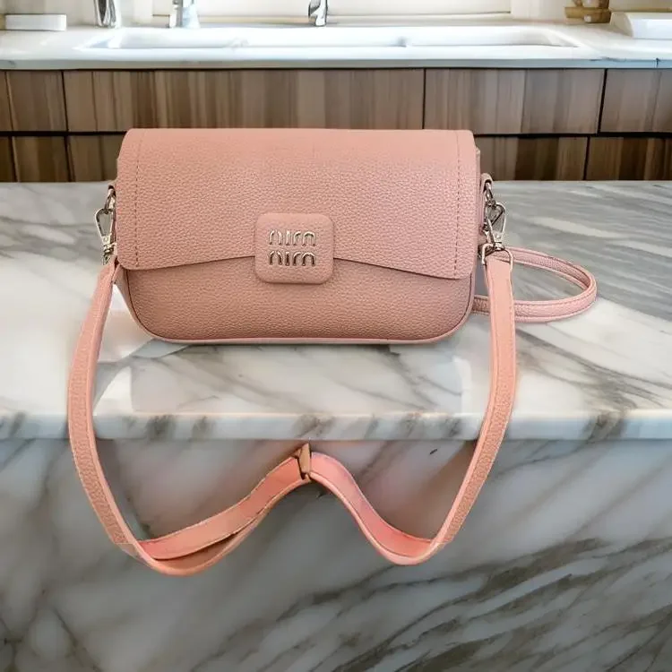 Women Luxury High End Leather  - Luxury Lifestyle City recensione e prezzo