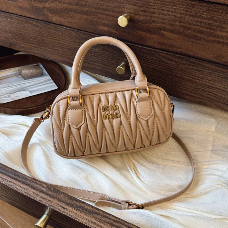 Women Luxury High End Leather  - Luxury Lifestyle City recensione e prezzo
