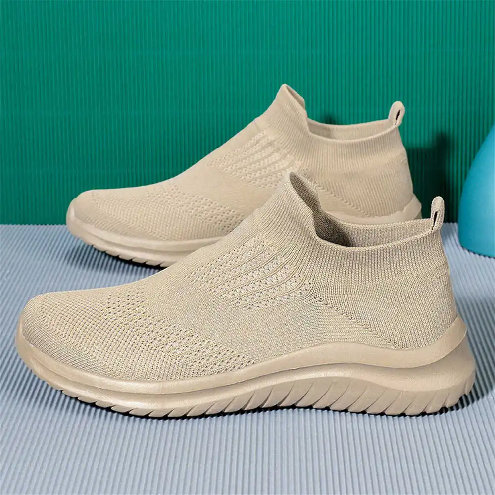 Beige Soft New Novelty Tennis  - Luxury Lifestyle Uk recensione e prezzo