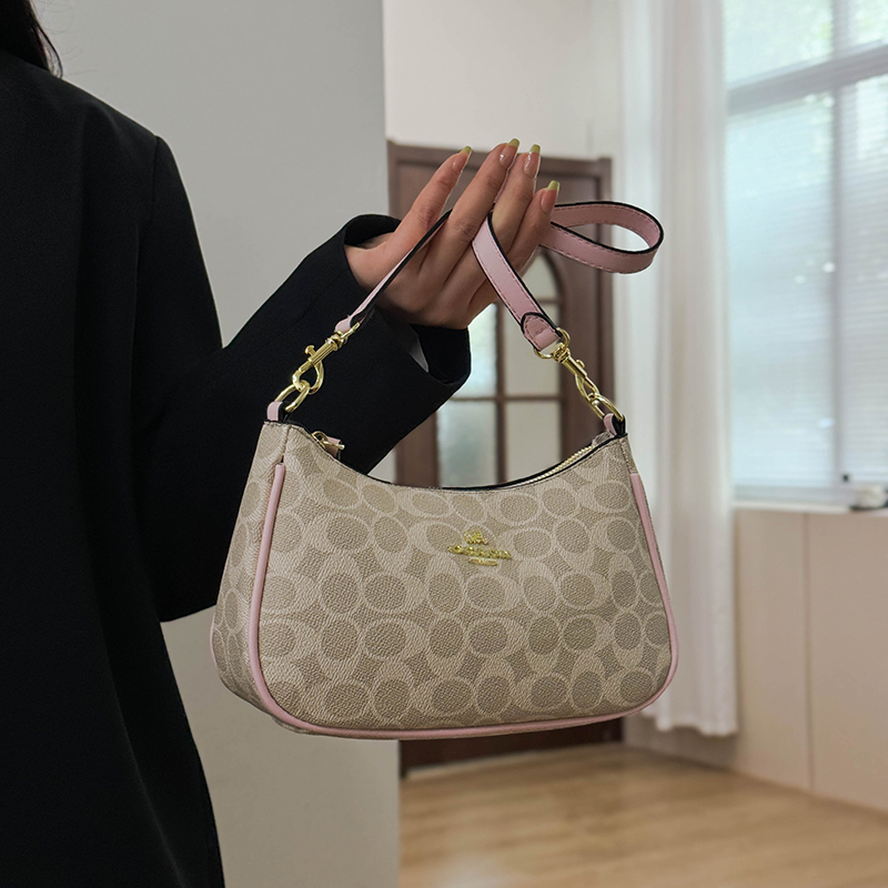 Luxury Women High End Leather  - Luxury Lifestyle City recensione e prezzo