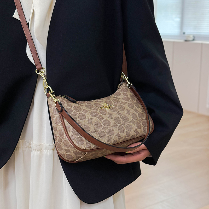 Luxury Women High End Leather  - Luxury Lifestyle City recensione e prezzo
