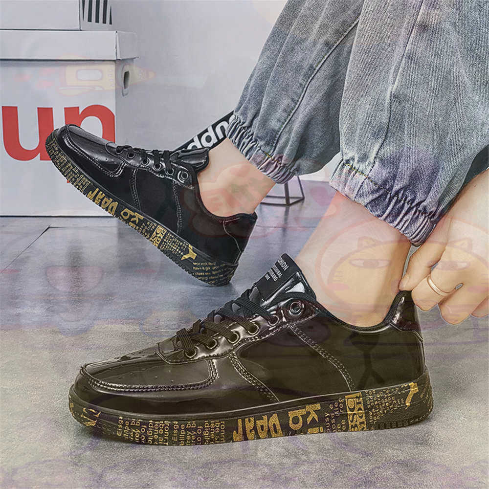 Round Foot Size 45 Sneakers Wh - Luxury Lifestyle Uk recensione e prezzo
