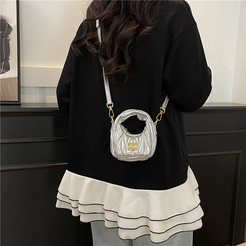 Luxury Women Elegant Leather F - Luxury Lifestyle City recensione e prezzo