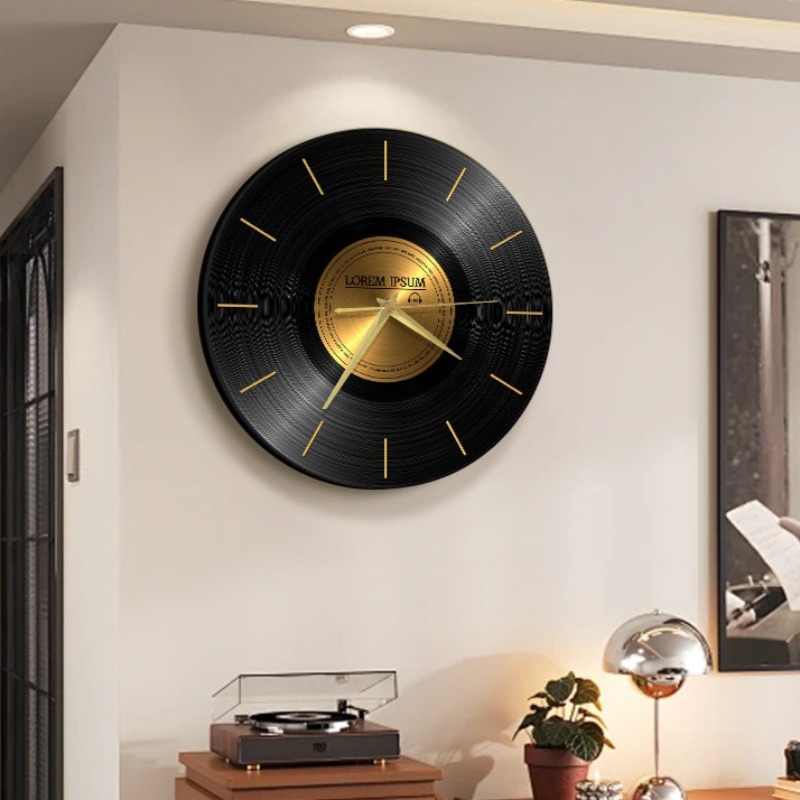 Vintage Wall Clock with Light  - Luxury Lifestyle Homes recensione e prezzo
