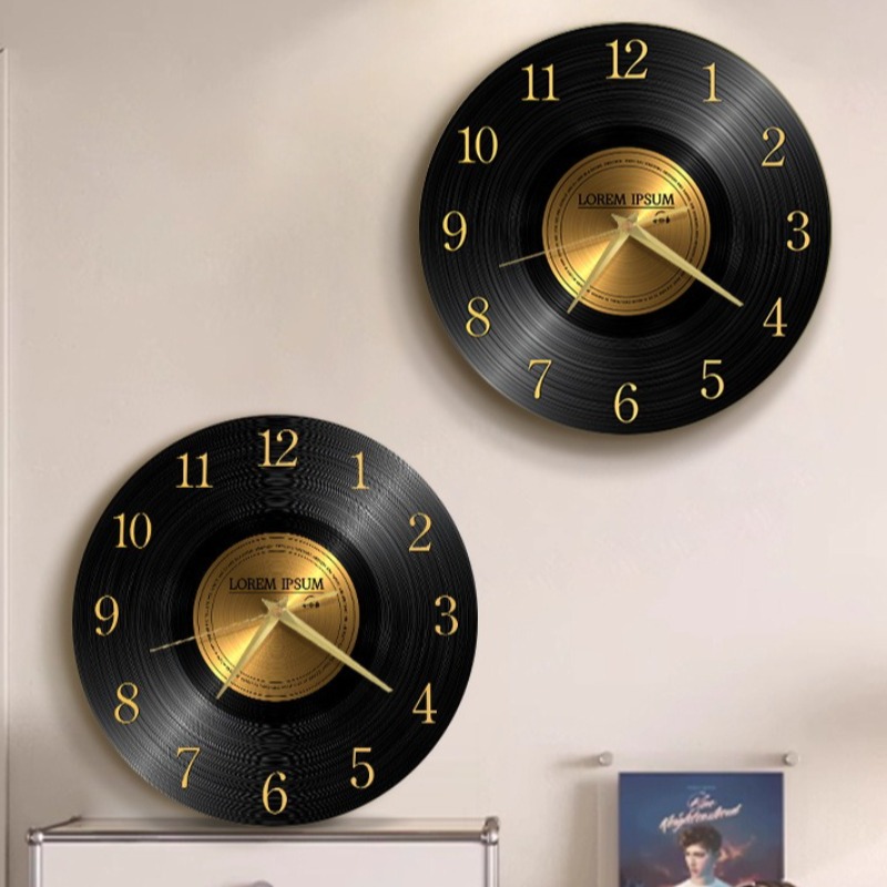 Vintage Wall Clock with Light  - Luxury Lifestyle Homes recensione e prezzo
