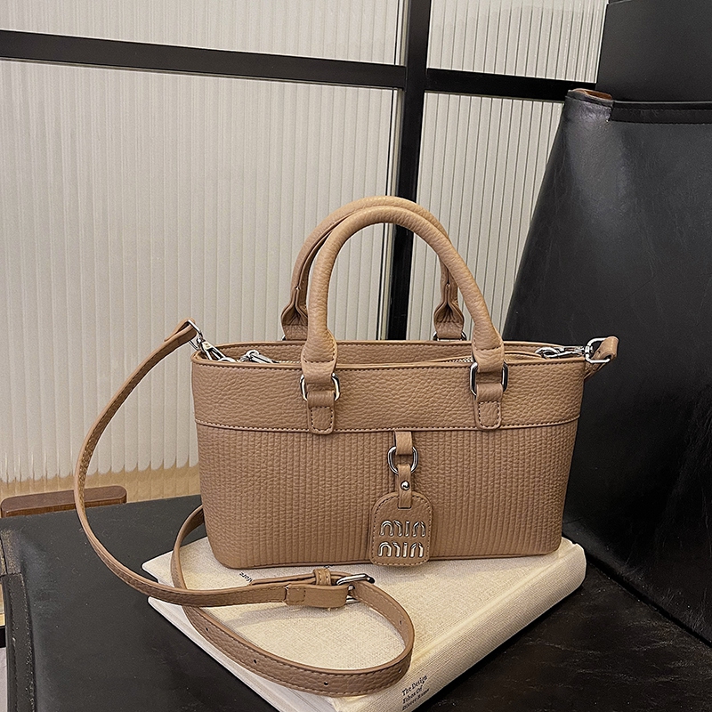Luxury Women High End Leather  - Luxury Lifestyle City recensione e prezzo